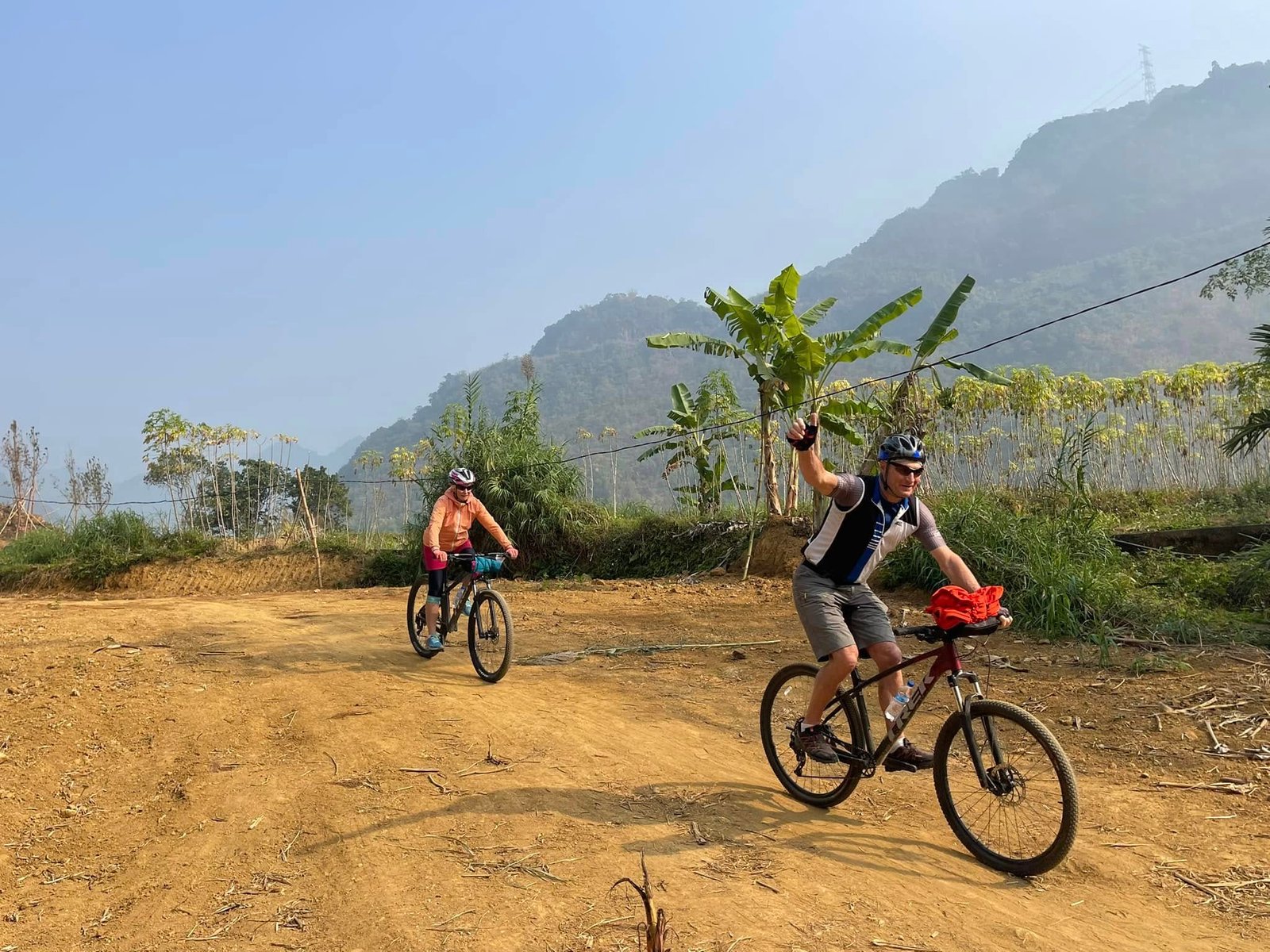 10-Day Northeast Vietnam Loop Cycling Tour